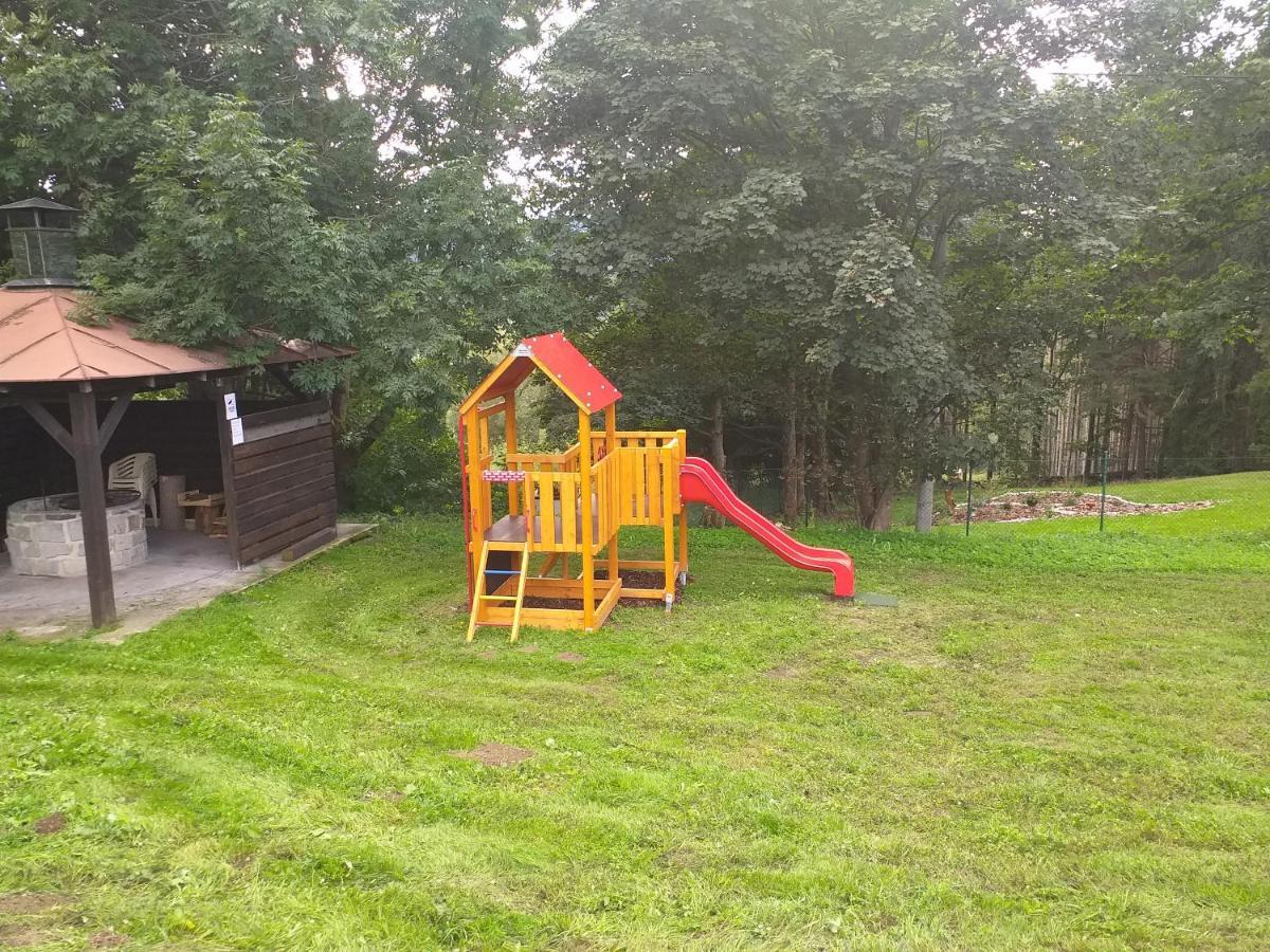 Penzion Na Vysluni Strasin Exterior foto